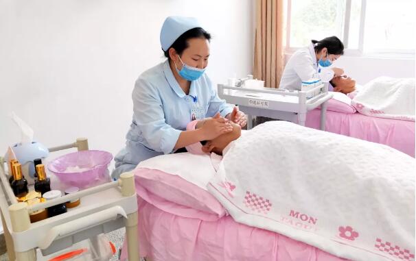 魚(yú)和熊掌可以兼得，中醫(yī)美容不僅錦上添花還可療病