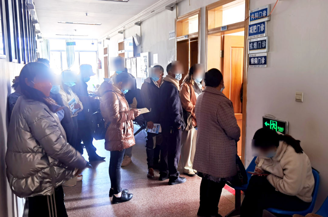 【保山安利醫(yī)院】腫瘤科張穎東主任赴施甸縣人民醫(yī)院開(kāi)展腫瘤專(zhuān)科坐診、查房