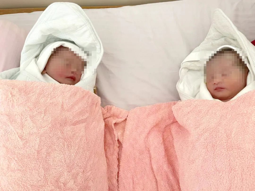 【保山安利醫(yī)院】兩個家庭試管圓夢——龍鳳雙胎順利誕生！