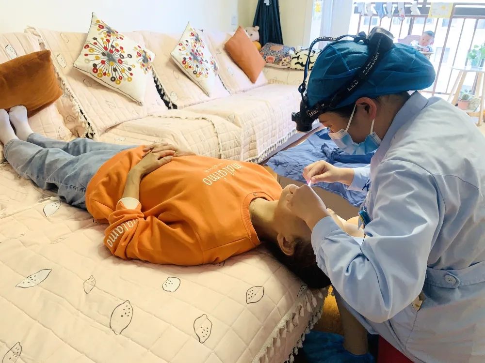 【保山安利醫(yī)院】“互聯(lián)網(wǎng)+居家護(hù)理”服務(wù)線上預(yù)約，護(hù)理到家！——5月30日前有體驗(yàn)福利哦~