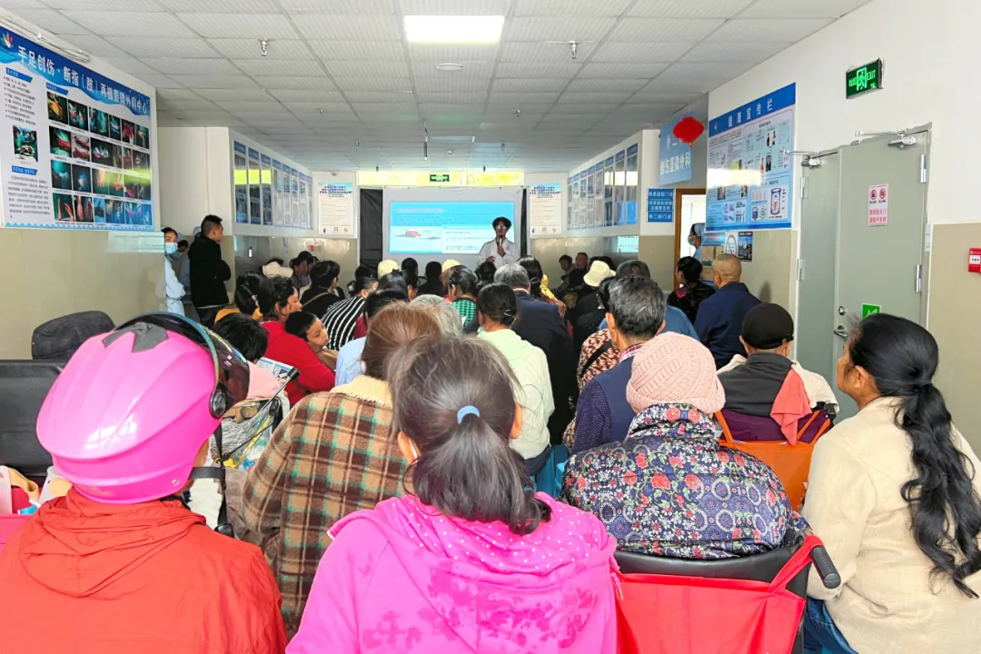 守護(hù)骨骼健康，共筑幸福人生——保山安利醫(yī)院“全民骨骼養(yǎng)護(hù)日”活動圓滿落幕